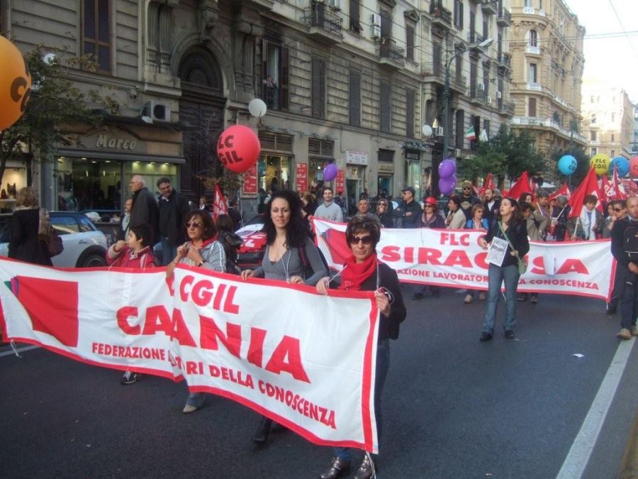 FLC CGIL Sicilia - Manifestazione nazionale CPS a Napoli 