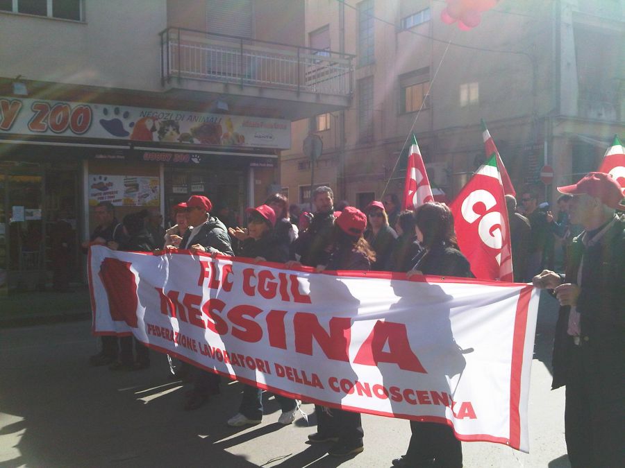 FLC CGIL Sicilia - ENNA 2 Aprile 2011 - Manifestazione Regionale - Marcia per il lavoro